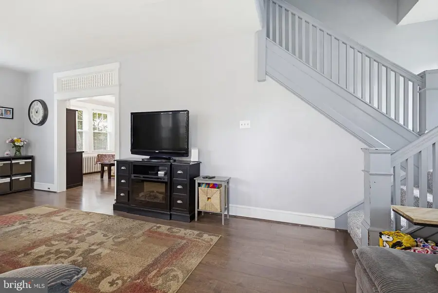 951 Locust St, Columbia, PA 17512 - #3