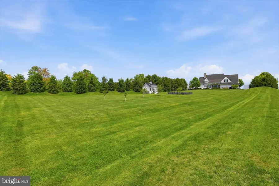 640 Snyder Rd, Lititz, PA 17543 - #2