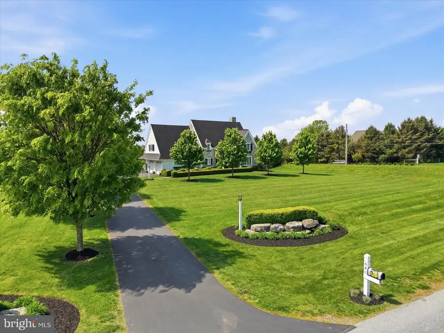640 Snyder Rd, Lititz, PA 17543 - #3