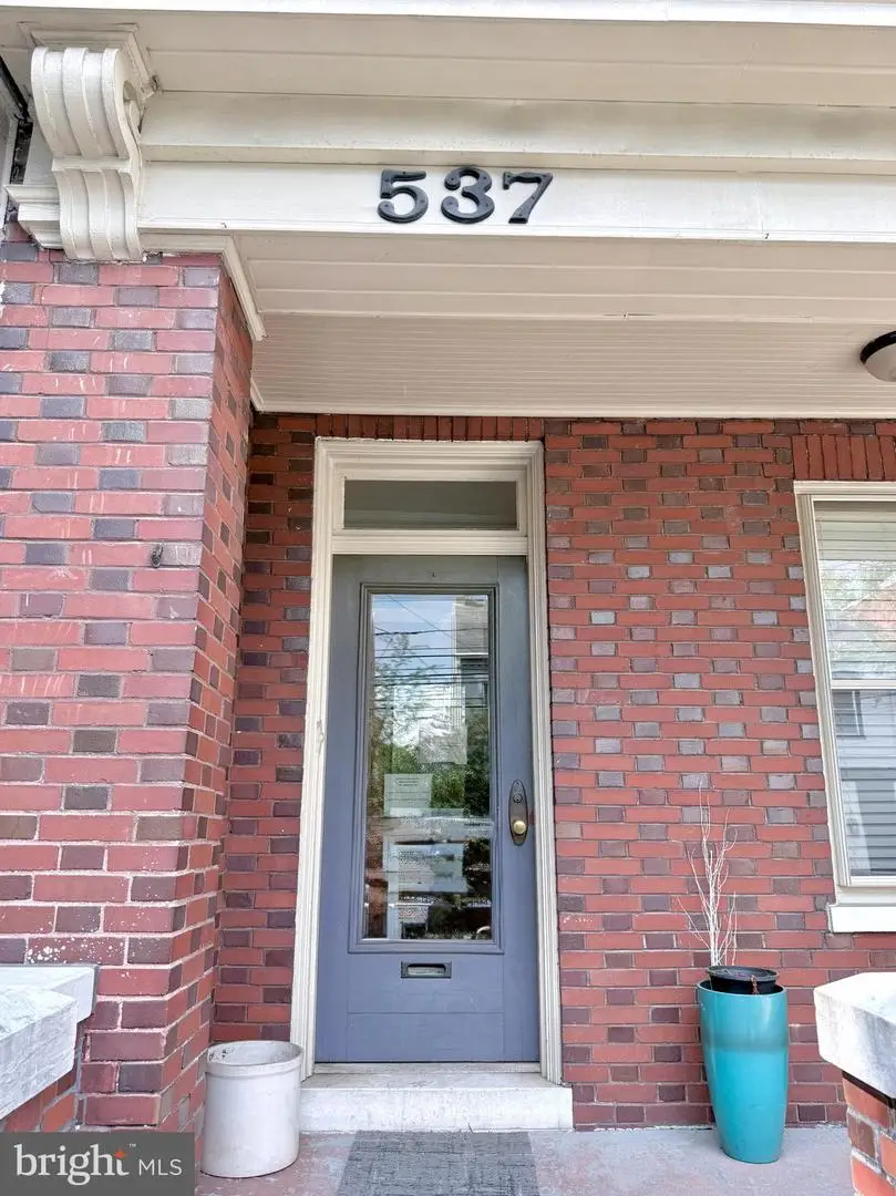 537 E King St, Lancaster, PA 17602 - #3