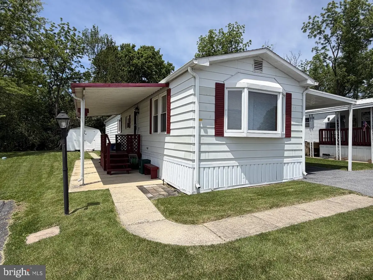 27 Ridgewood Mnr, Manheim, PA 17545 - #1