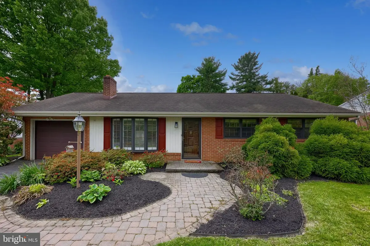 1544 Vista Rd, Lancaster, PA 17601 - #1