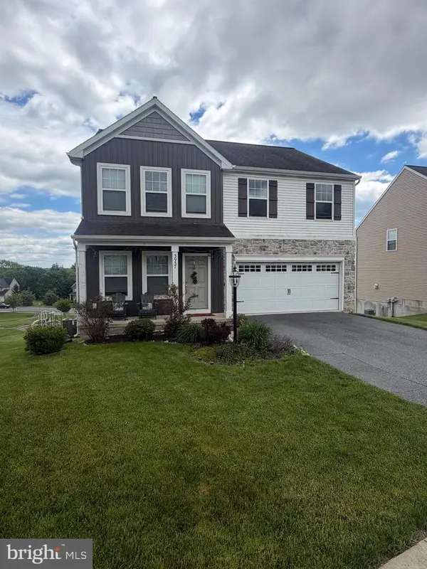 3937 Archer Ln, COLUMBIA, PA 17512