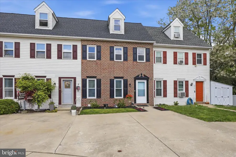 279 Heatherwood Dr, Ephrata, PA 17522 - #3