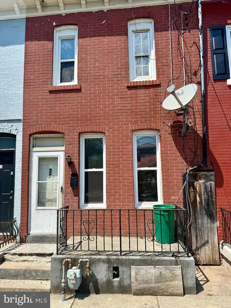 39 W Farnum St, Lancaster, PA 17603 - #2