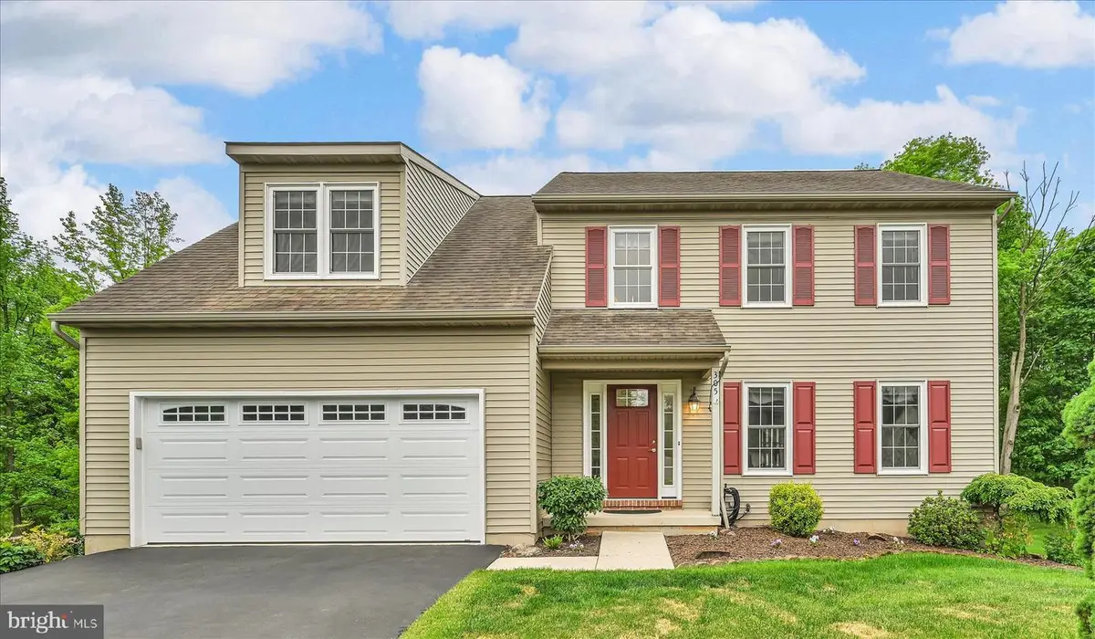 305 Village Spring Ln, Reinholds, PA 17569 - #1