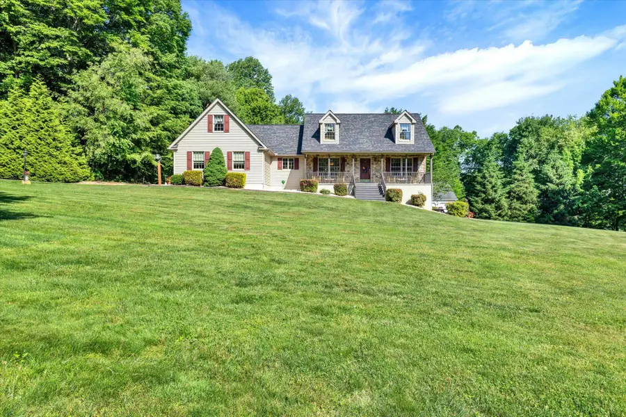 6 Shenks Wood Ct, New Providence, PA 17560 - #2