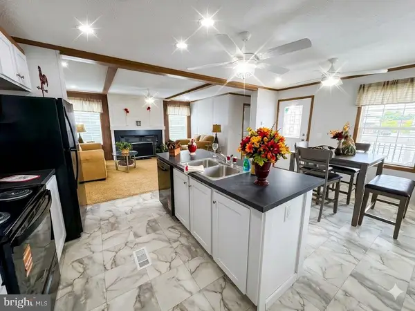 30 Debra Cir, EPHRATA, PA 17522
