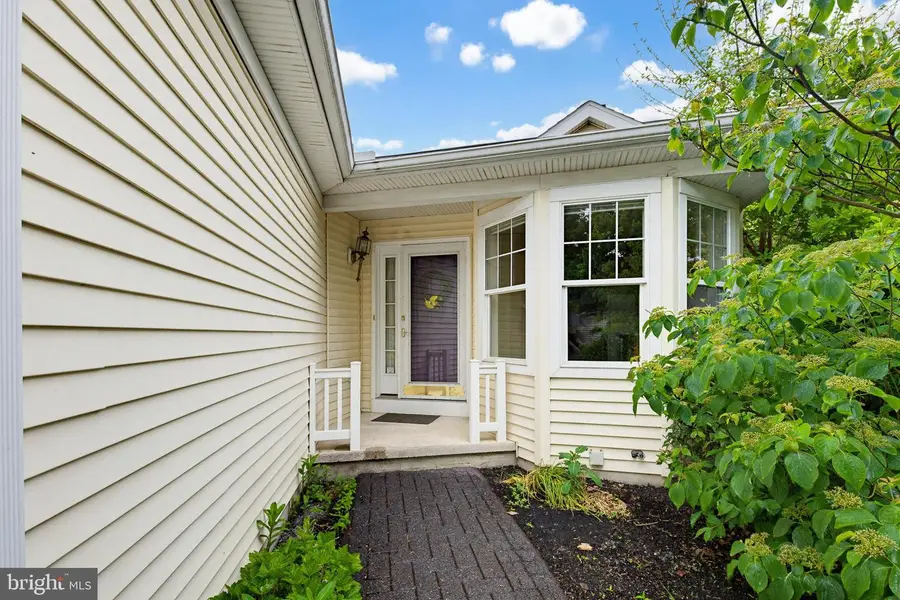 1037 Kent Garden, Lititz, PA 17543 - #3