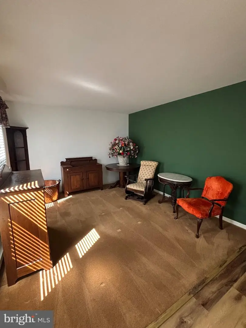 1568 S Jefferson Ct, Lancaster, PA 17602 - #2