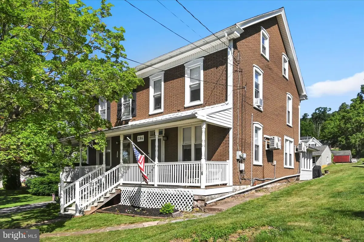 186 W Main St, Adamstown, PA 19501 - #1