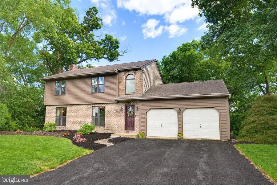 3885 Sterling Way, Columbia, PA 17512 - #2