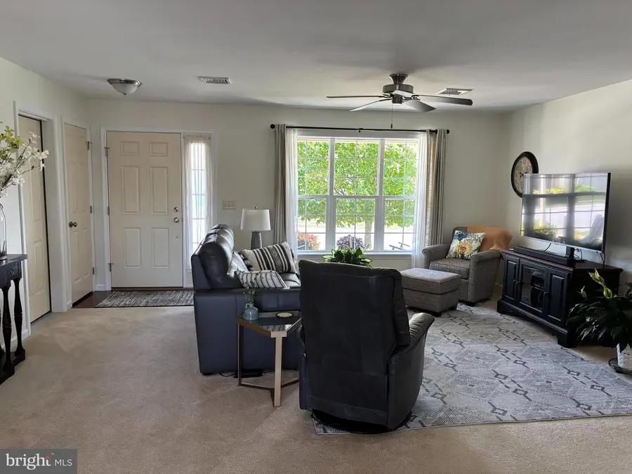 59 Bloomfield Dr, Ephrata, PA 17522 - #2