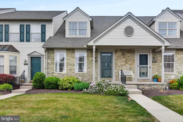407 Cobblestone Ln, LANCASTER, PA 17601