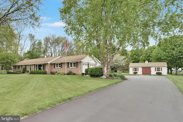 450 Galen Hall Rd, REINHOLDS, PA 17569