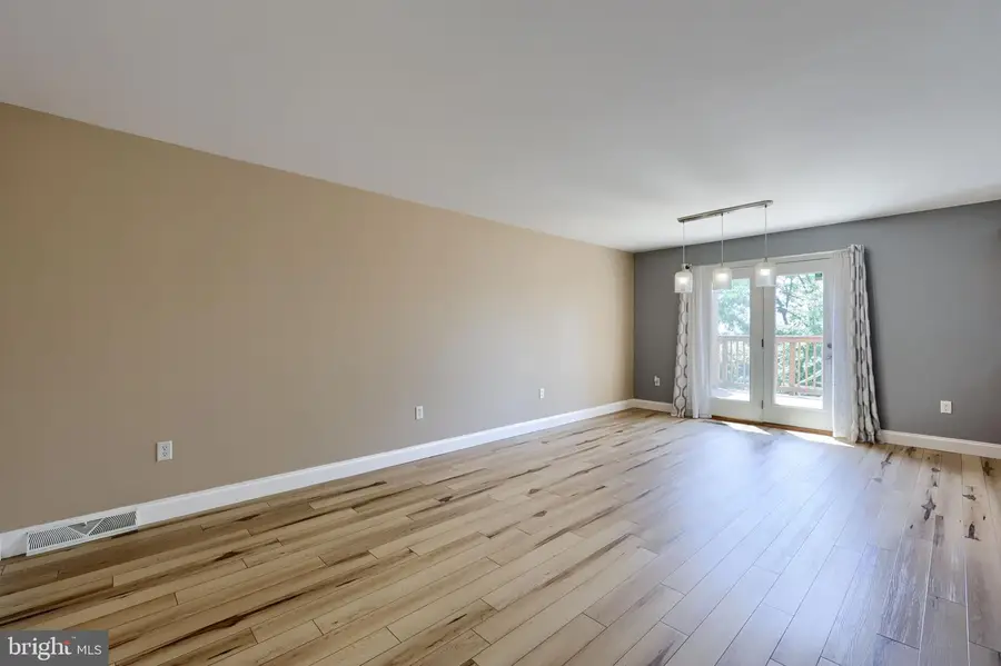 216 Eagle Dr, Ephrata, PA 17522 - #3