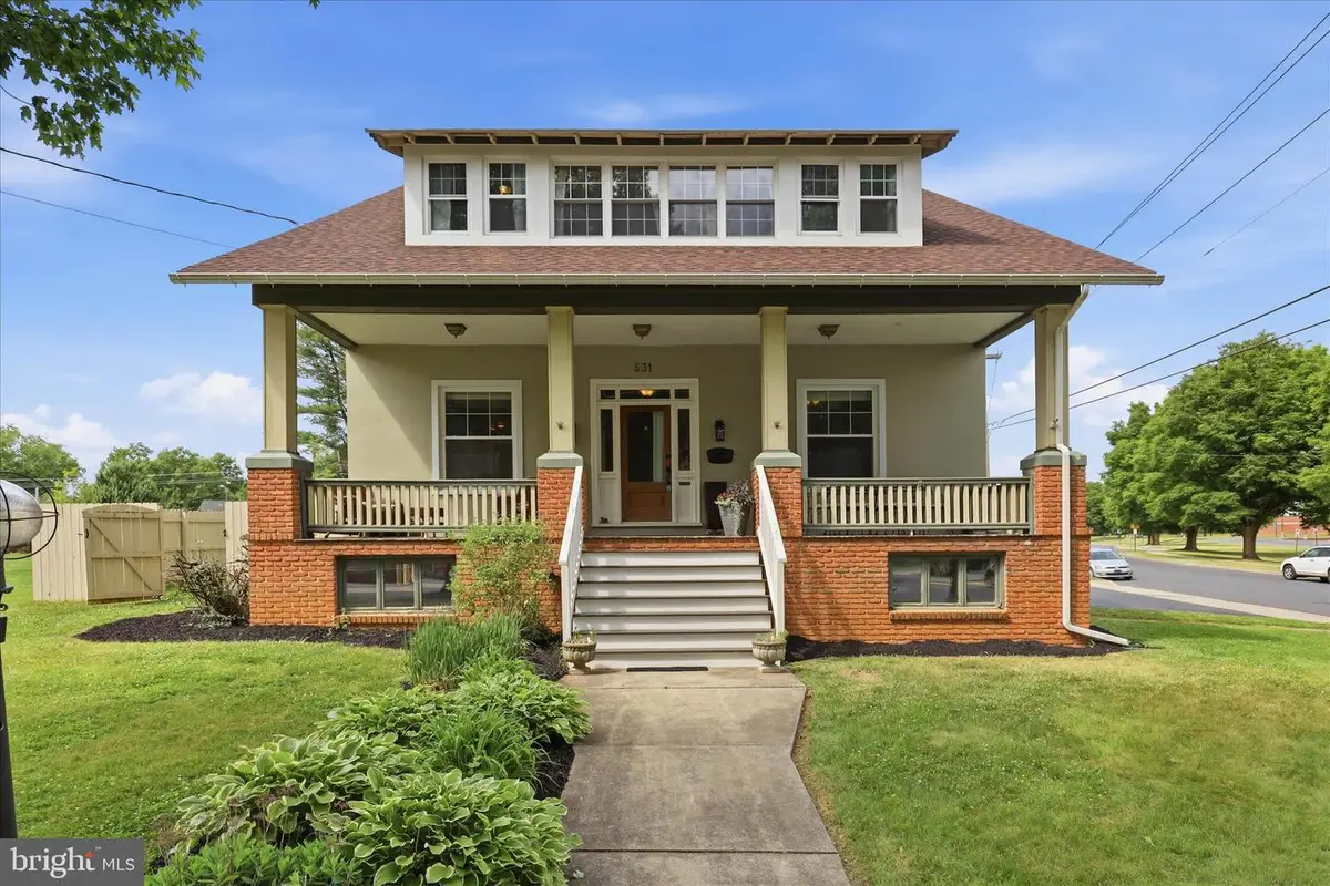 531 Front St, Lititz, PA 17543 - #1