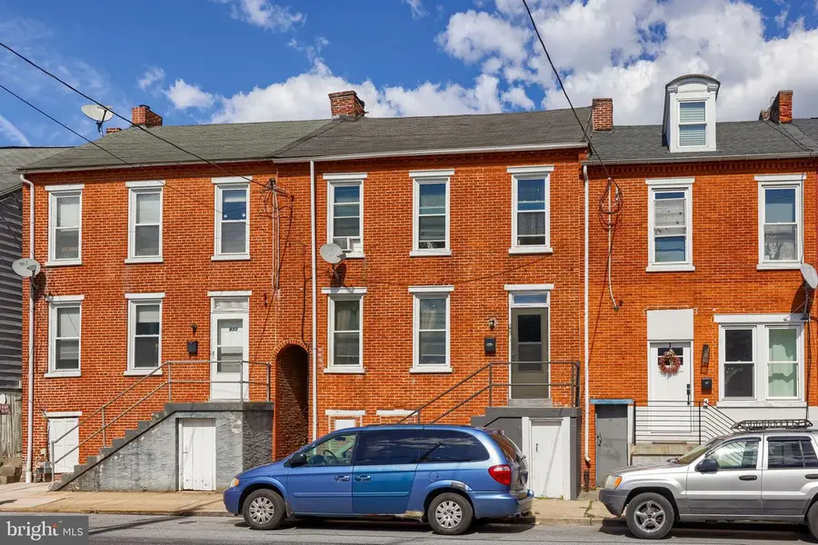 633 S Queen St, Lancaster, PA 17603 - #2