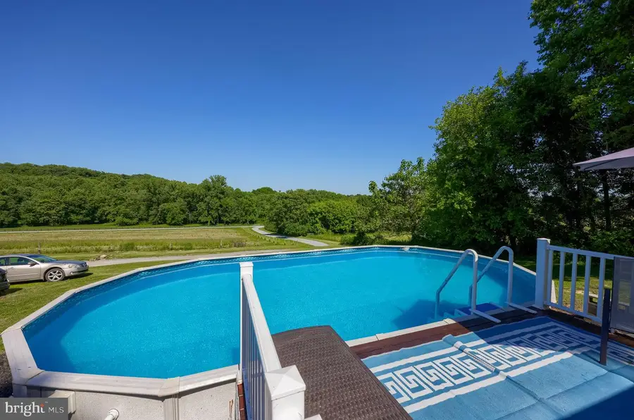 942-d Buck Rd, Quarryville, PA 17566 - #3
