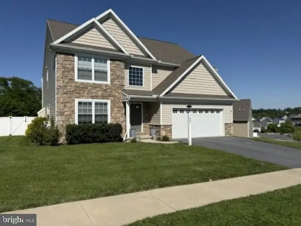 100 Magnolia Ln, New Providence, PA 17560 - #1