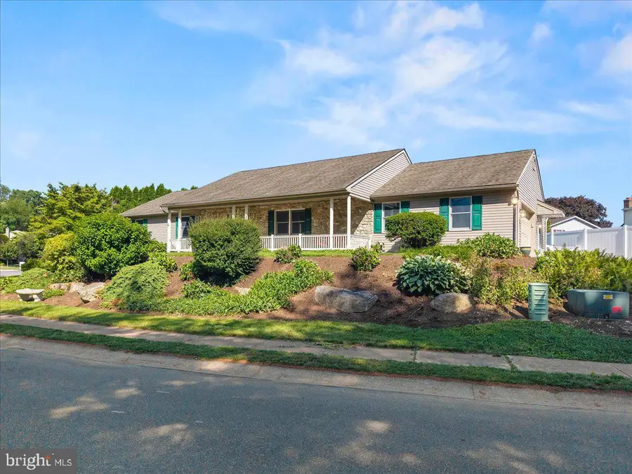 1248 Hereford Dr, Columbia, PA 17512 - #2