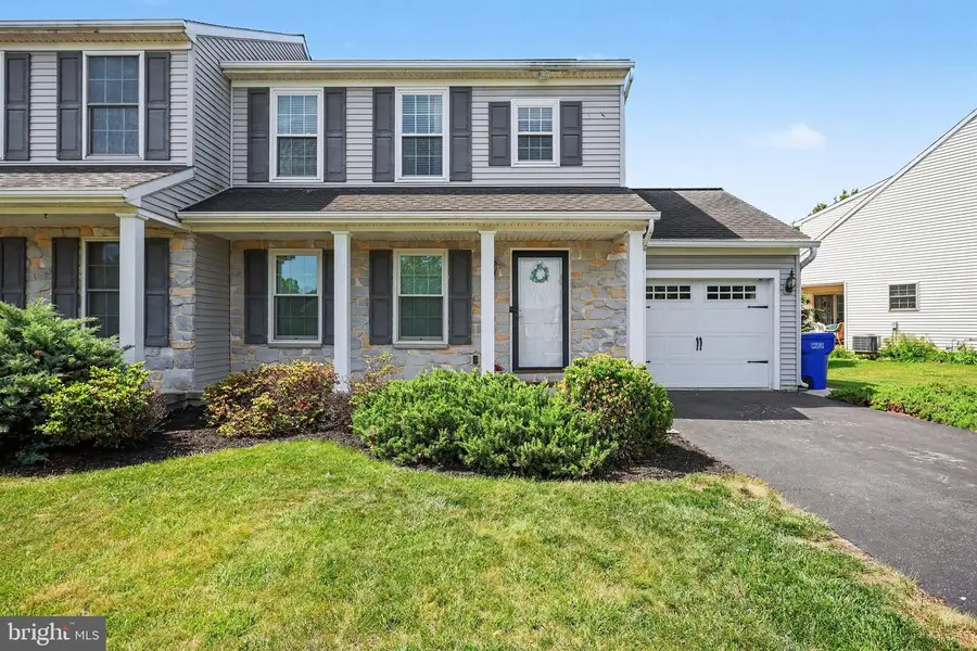 4281 Green Park Dr, Mount Joy, PA 17552 - #2