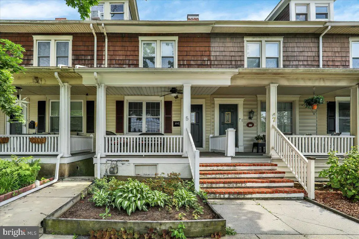 5 W 2nd Ave, Lititz, PA 17543 - #1