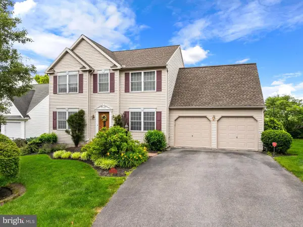 420 Woodhall Dr, WILLOW STREET, PA 17584