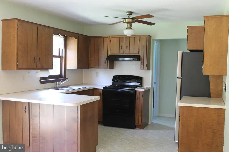 1641 Stevens St, East Petersburg, PA 17520 - #3