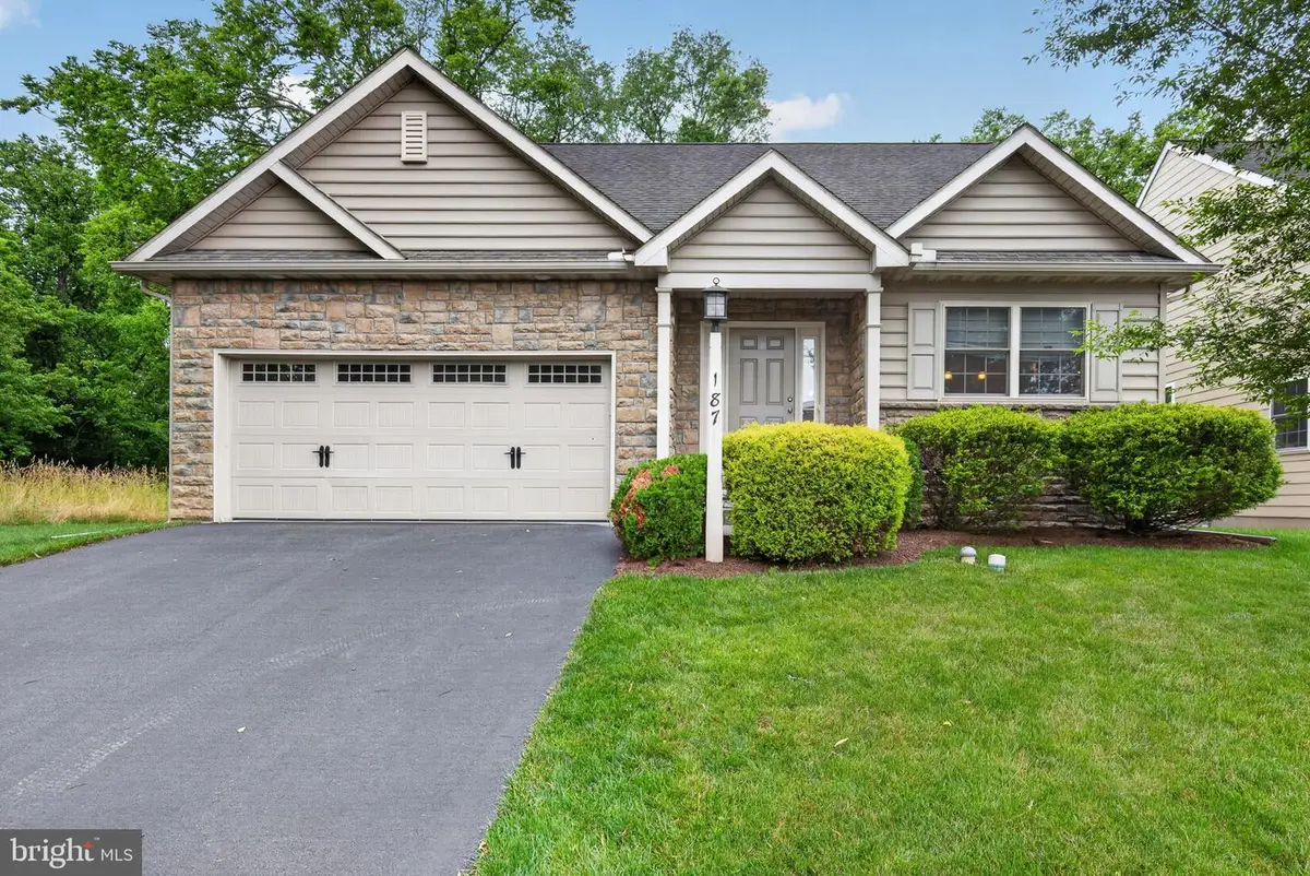 187 Waypoint Dr, Lancaster, PA 17603 - #1