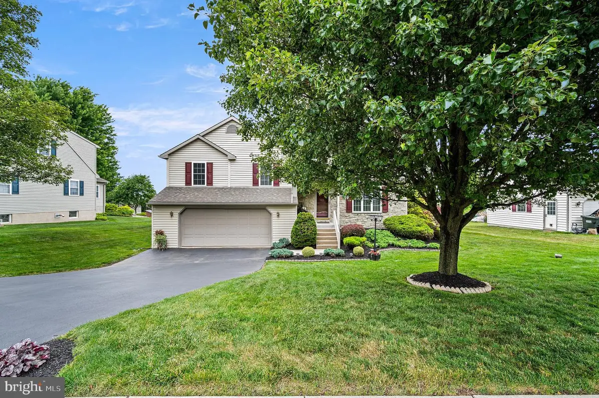 349 Farm View Dr., East Earl, PA 17519 - #1