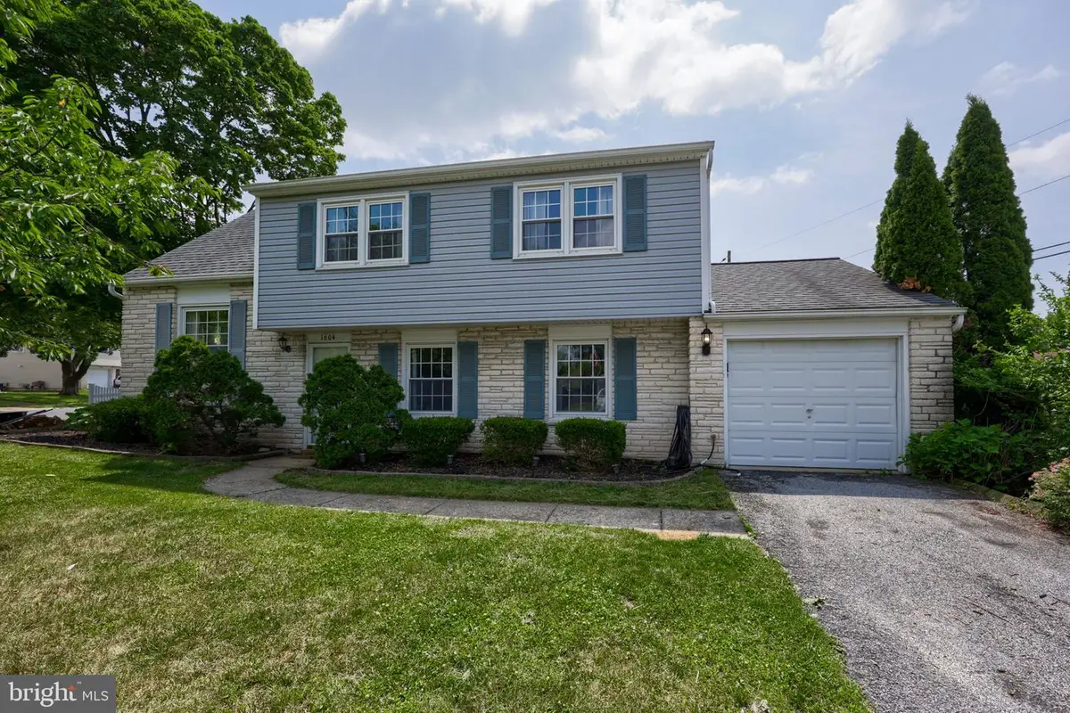 1604 Robert Rd, Lancaster, PA 17601 - #1