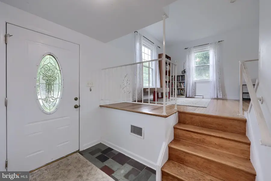 1604 Robert Rd, Lancaster, PA 17601 - #2