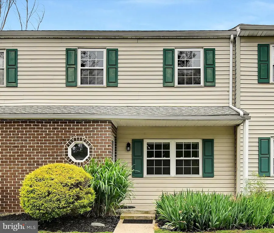 1360 Blue Jay Dr, Lancaster, PA 17601 - #2