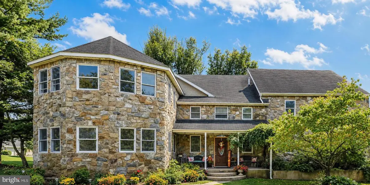 742 Power Rd, Manheim, PA 17545 - #1