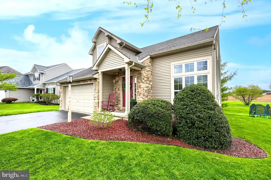 102 Bloomfield Dr, Ephrata, PA 17522 - #2