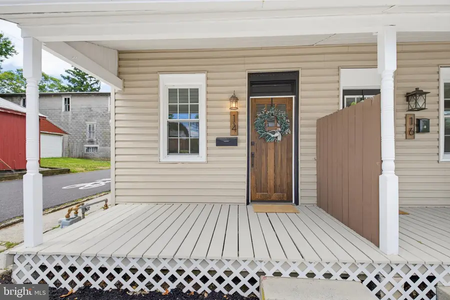 14 N Locust St, Lititz, PA 17543 - #3
