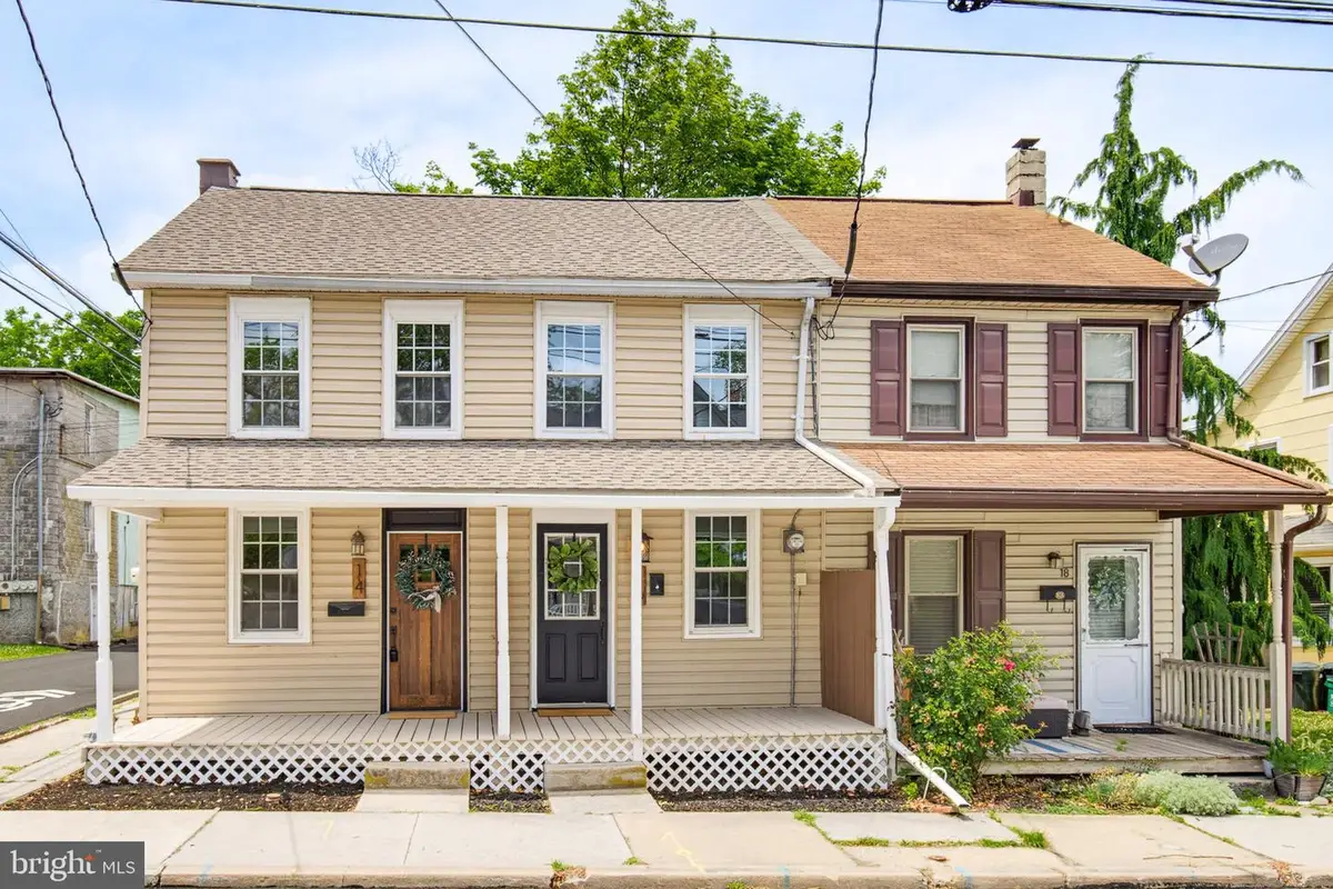 16 N Locust St, Lititz, PA 17543 - #1