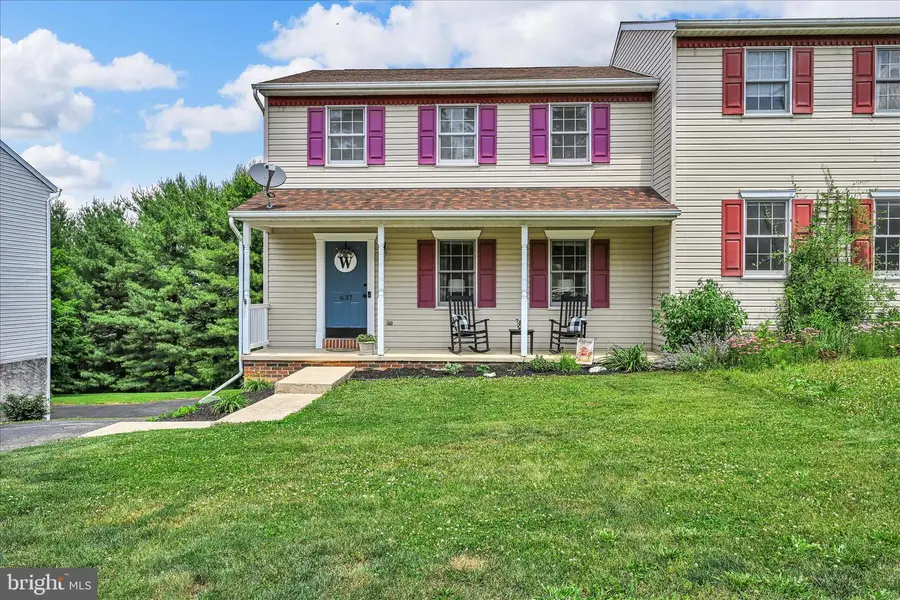 637 Fulton St, Akron, PA 17501 - #2