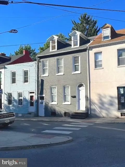 441 E Strawberry St, Lancaster, PA 17602 - #2