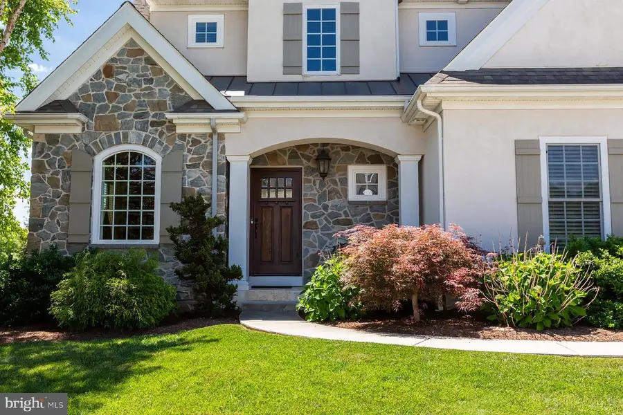 506 E Delp Rd, Lancaster, PA 17601 - #2