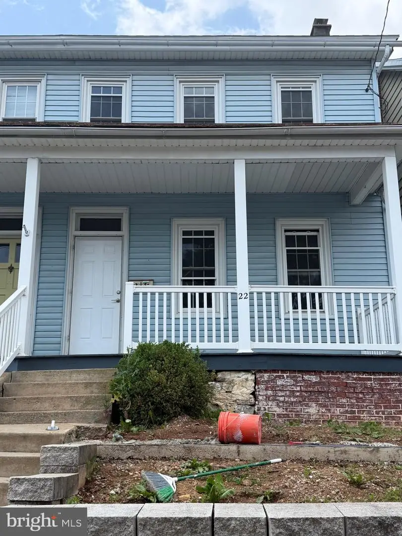 22 W Fulton St, Ephrata, PA 17522 - #1