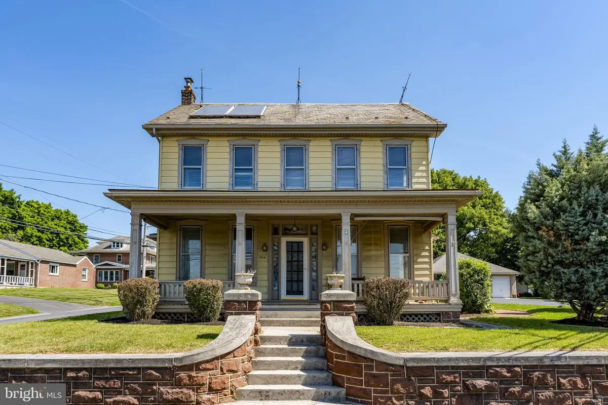 564 W Maple Grove Rd, Denver, PA 17517 - #1