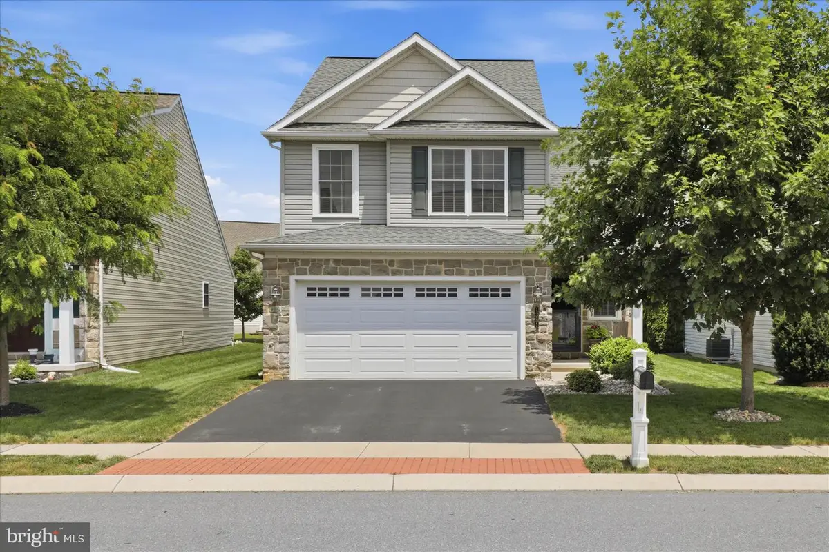 1381 Fieldstone Dr, Mount Joy, PA 17552 - #1