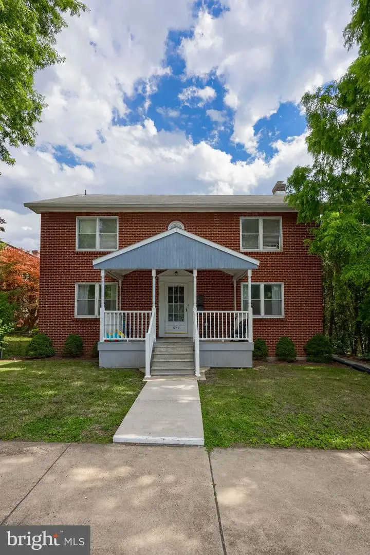 1240 Manor St, Columbia, PA 17512 - #3