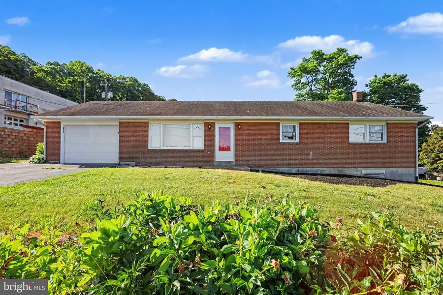 4608 Klinesville Rd, Columbia, PA 17512 - #2