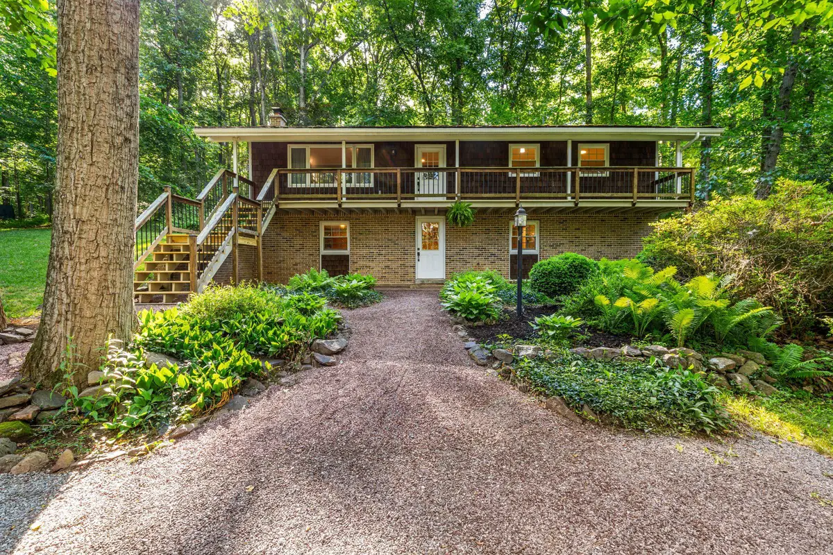 2835 Pinch Rd, Manheim, PA 17545 - #1