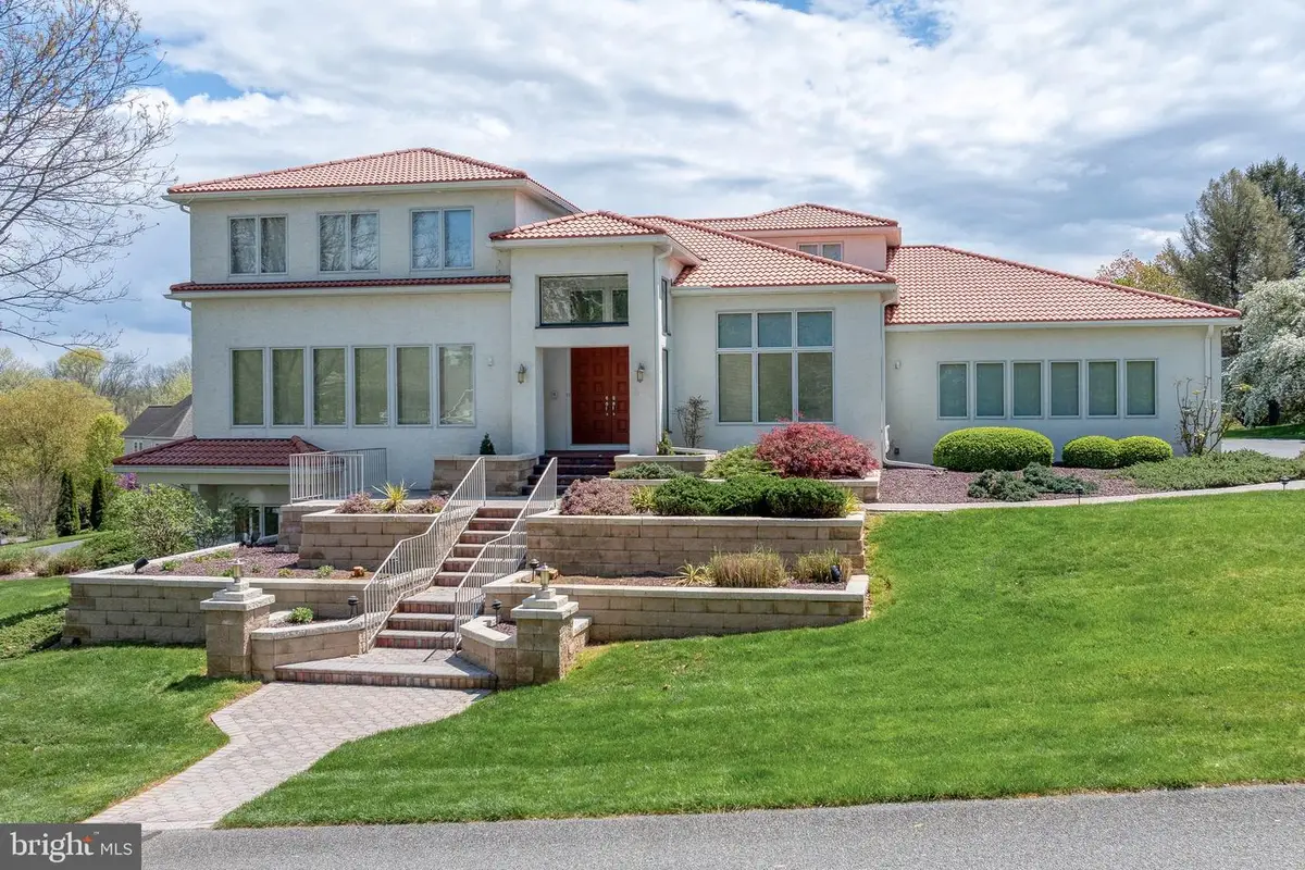 23 Deerfield Rd, Lancaster, PA 17603 - #1