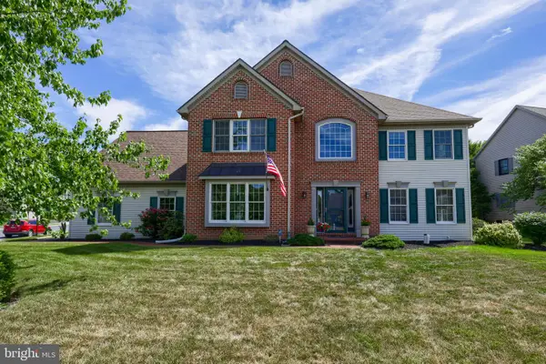 1015 Martin Ave, EPHRATA, PA 17522