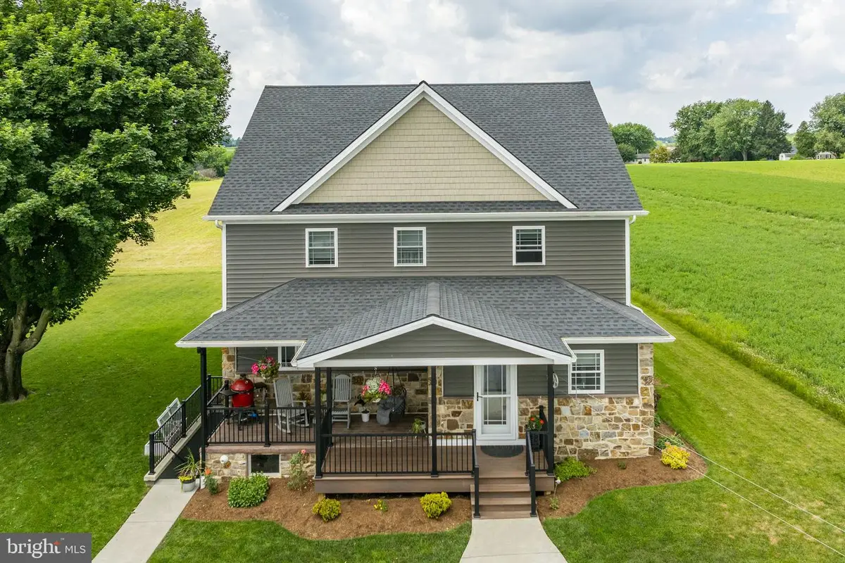 346 Lynwood Rd, Bird In Hand, PA 17505 - #1